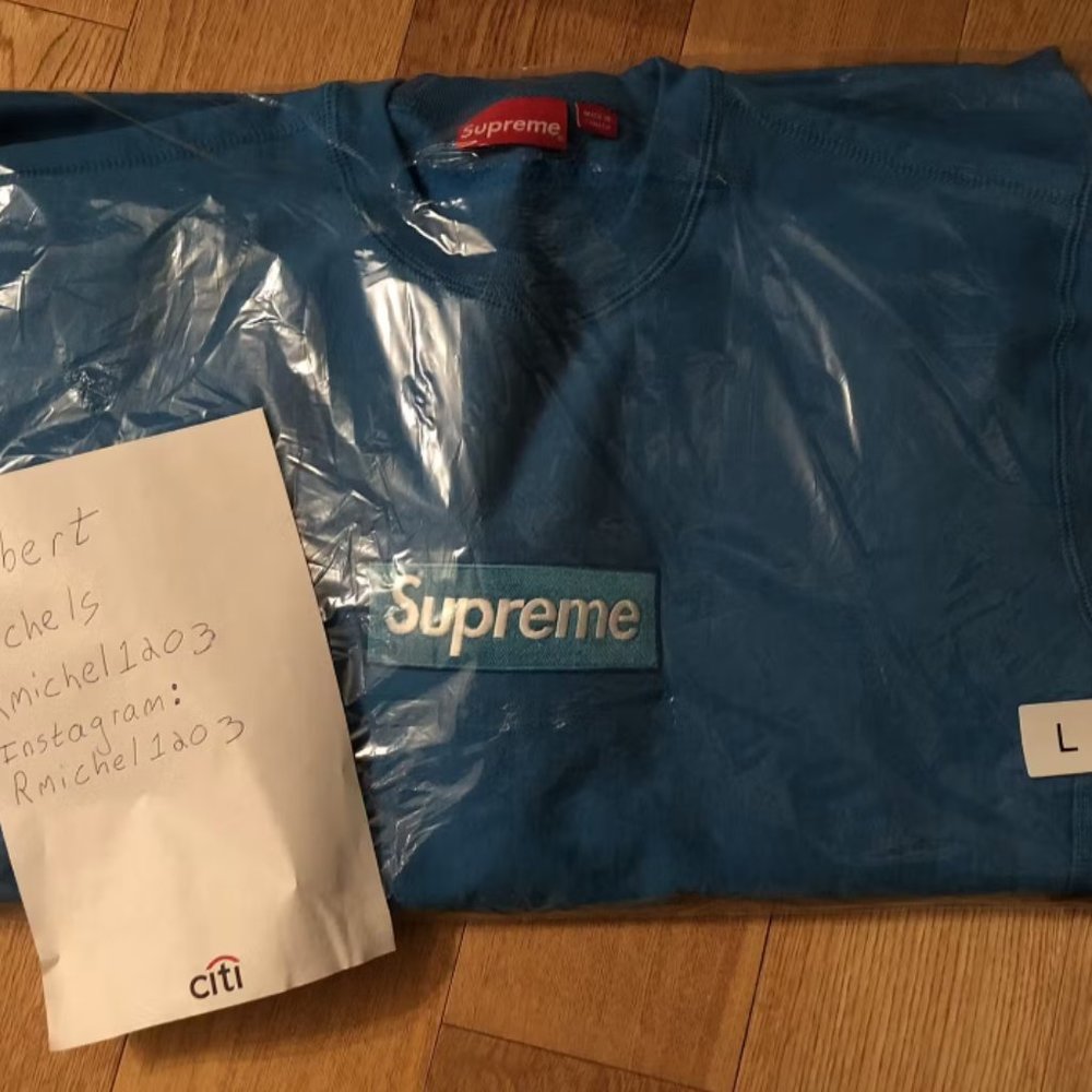 Box Logo Crewneck (Bright Royal) brand new